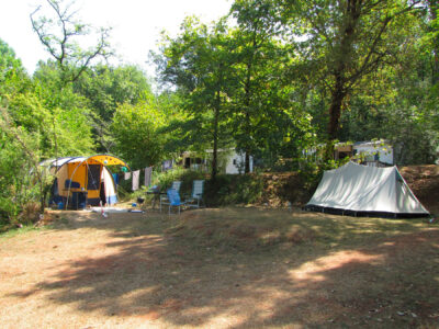 emplacement-camping-Lot